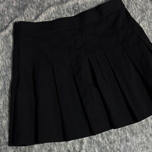 Uniqlo Black Mini Skirt